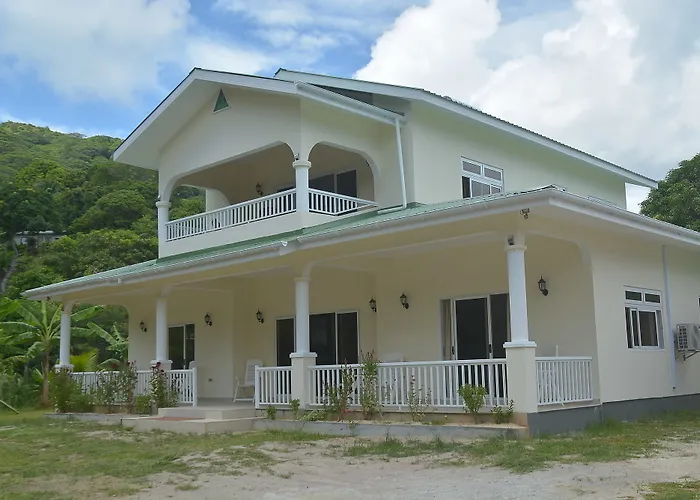 Pensión Julie's 3*
